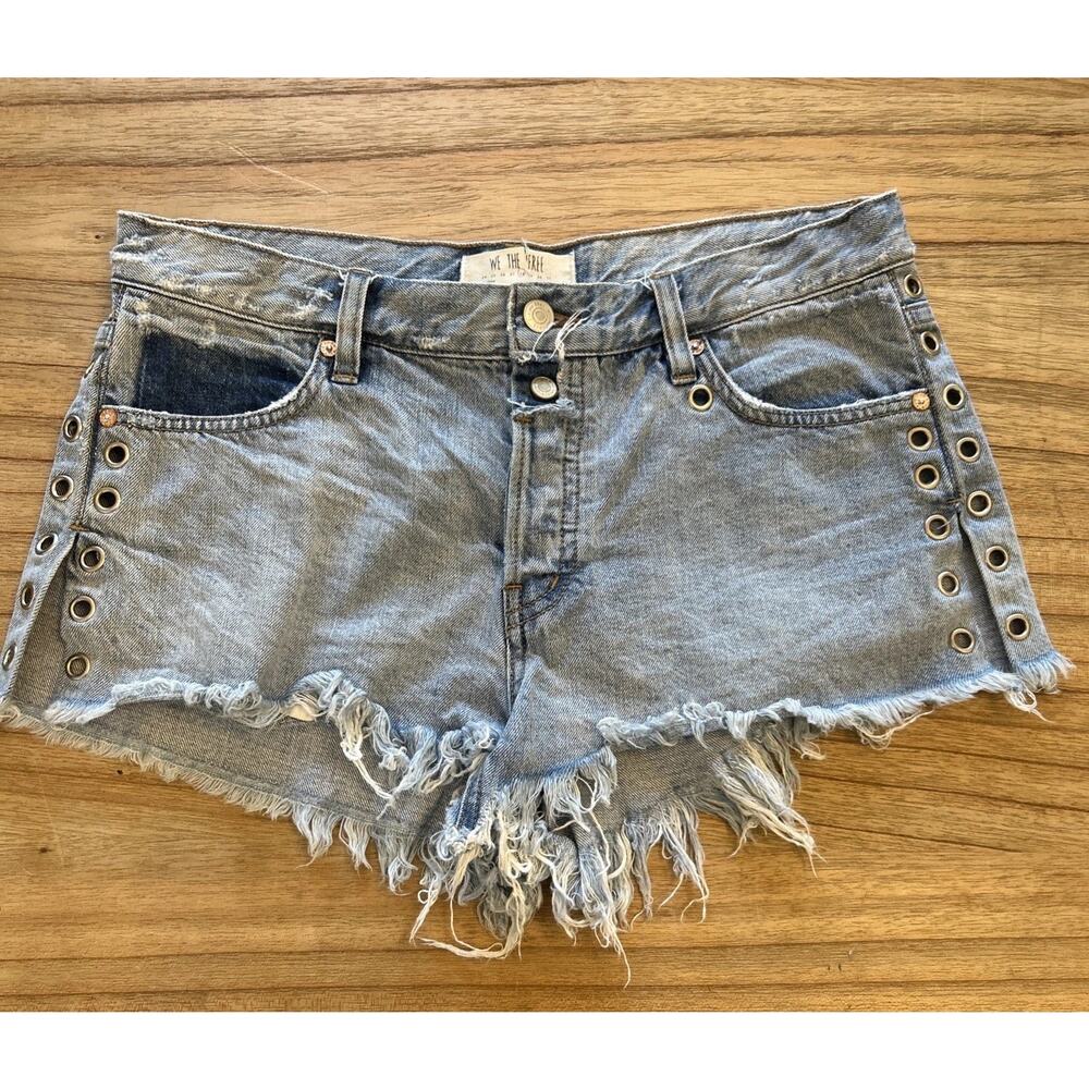 Free People Barcelona Grommet Cutoff Distressed Jean Shorts Button Fly Size 28 - Picture 2 of 9